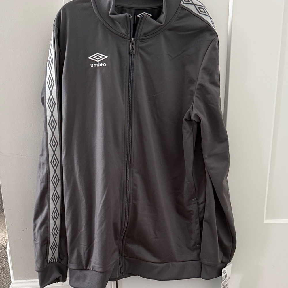 Umbro Charcoal Jacket with Patterned Sleeves XL 16/18 NWT